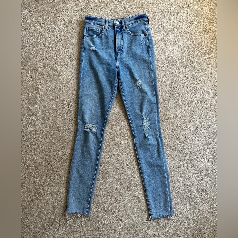 Express high waisted distressed skinny jean 2L
